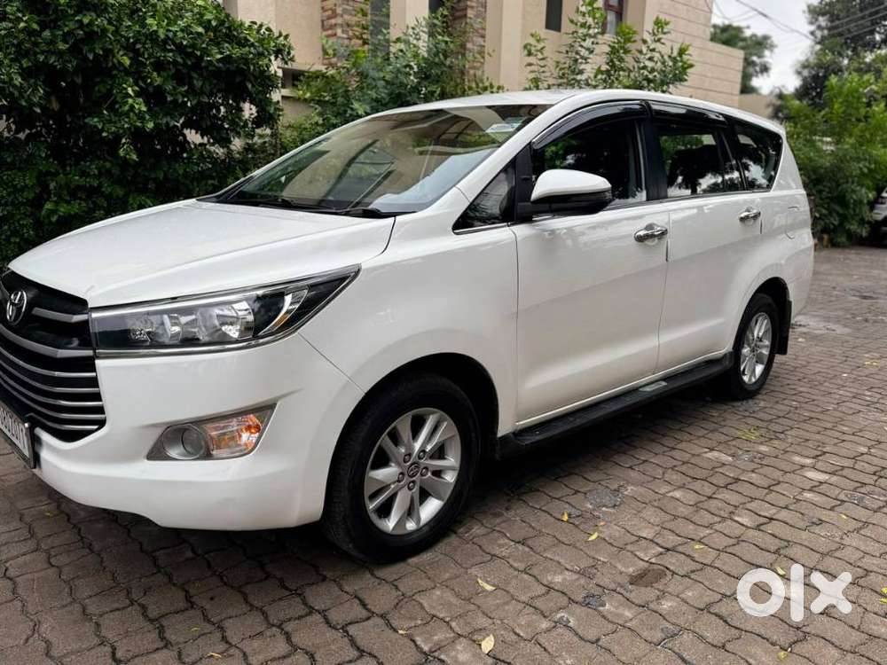 Toyota Innova Crysta 2.4 Gx Mt, 2018, Diesel