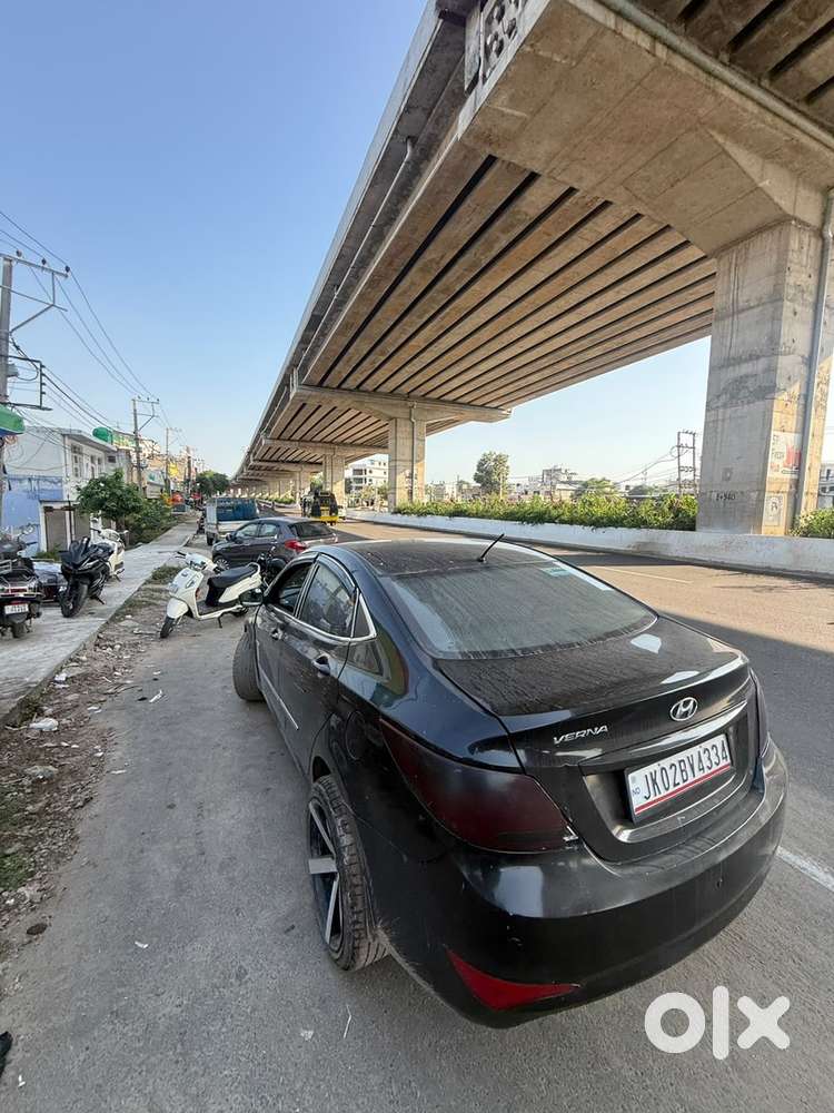 Hyundai Fluidic Verna 2017