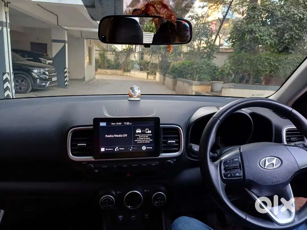 Hyundai Venue 2021 Petrol 41000 Km Driven