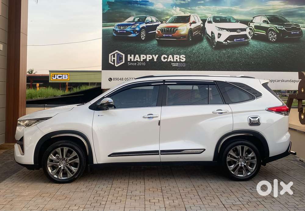 Toyota Innova Hycross 2.0 Zx (o) Hybrid 7 Str, 2025, Petrol
