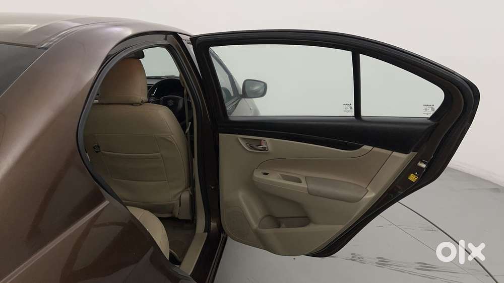 Maruti Suzuki Ciaz 2014-2017 At Zxi, 2016, Petrol