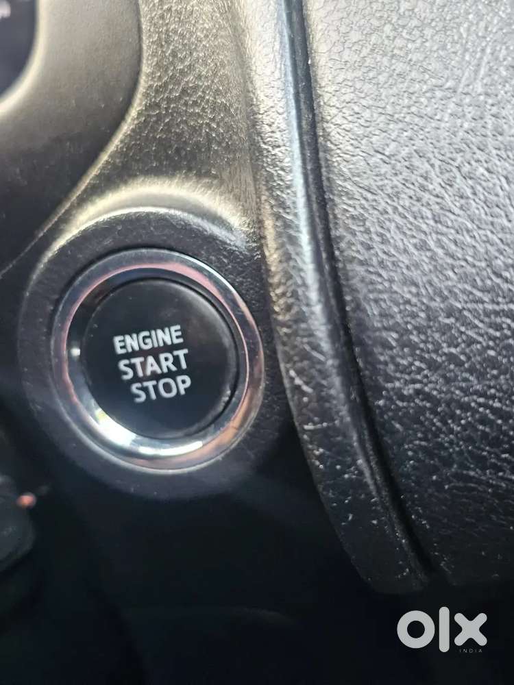 Toyota Innova Crysta 2017 Diesel 143000 Km Driven