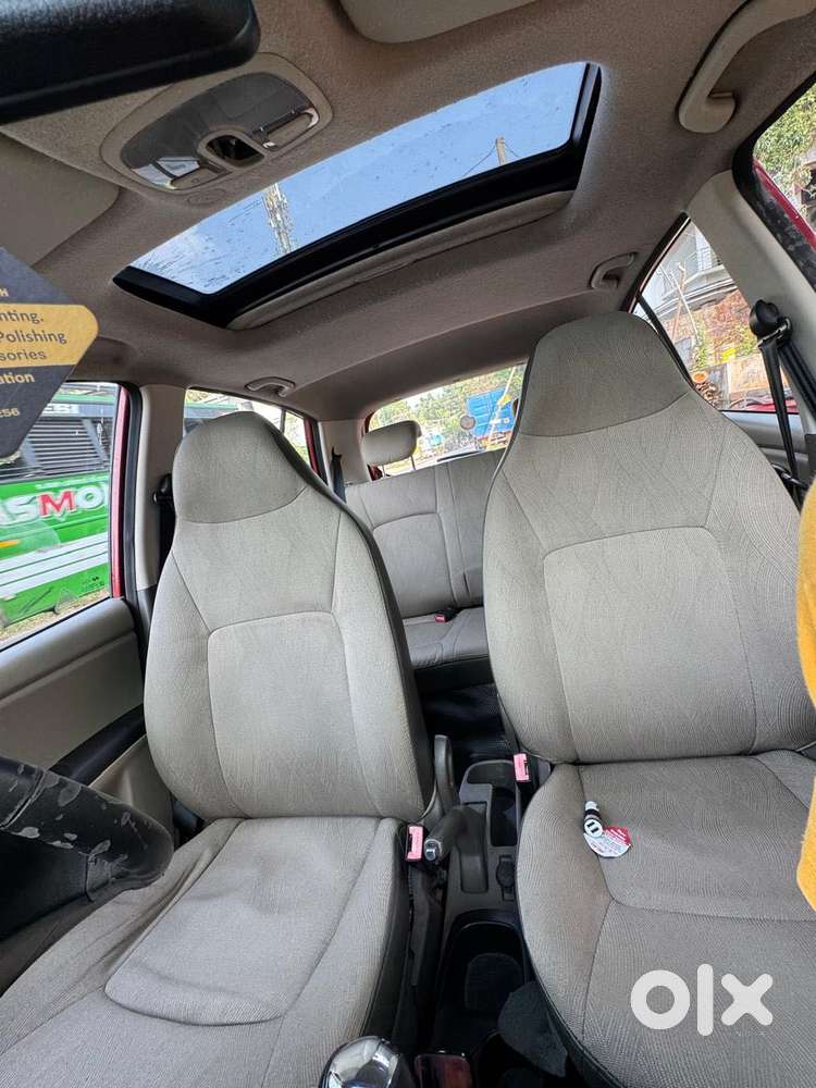 Hyundai I10 Asta Sunroof At, 2011, Petrol