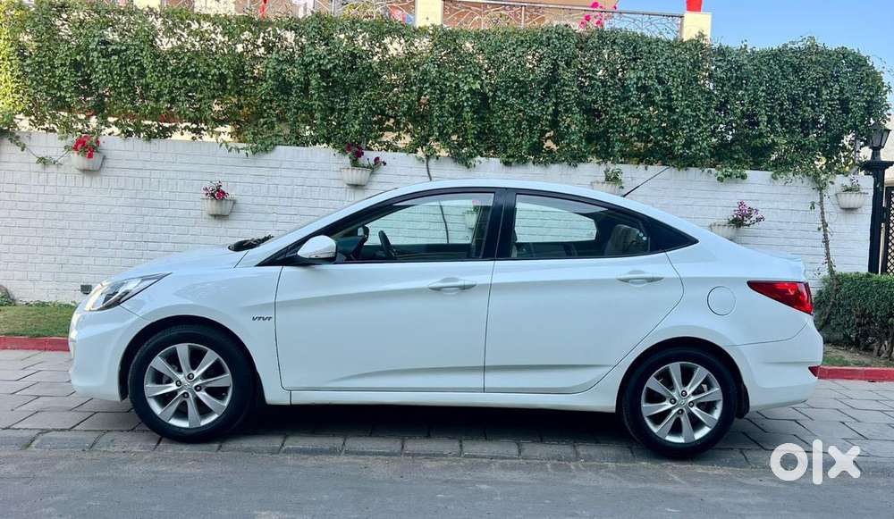 Hyundai Fluidic Verna 1.6 Vtvt Sx, 2013, Petrol