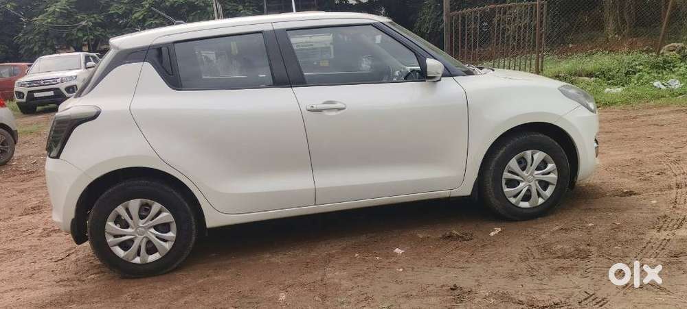 Maruti Suzuki Swift 1.2 Vxi (o), 2022, Petrol