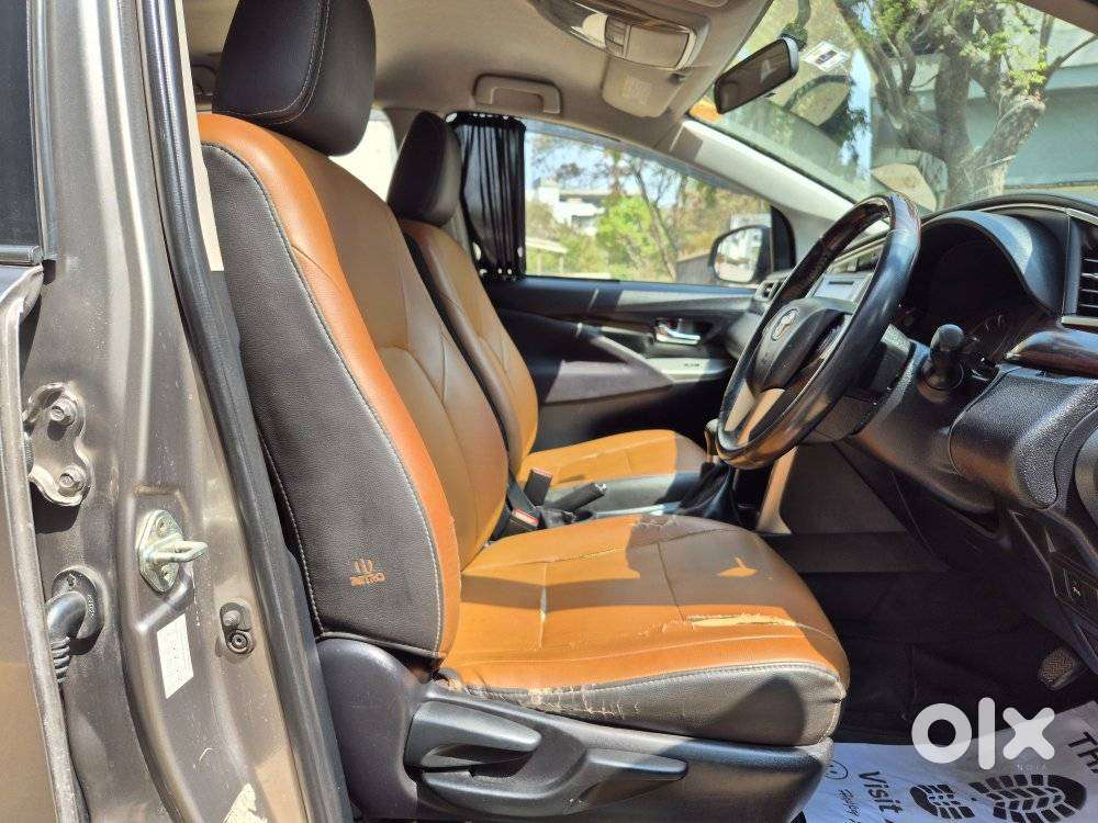 Toyota Innova Crysta 2.4 Vx Mt 8s, 2016, Diesel