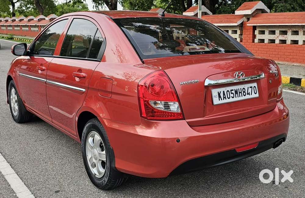 Hyundai Verna Petrol 2010 Model