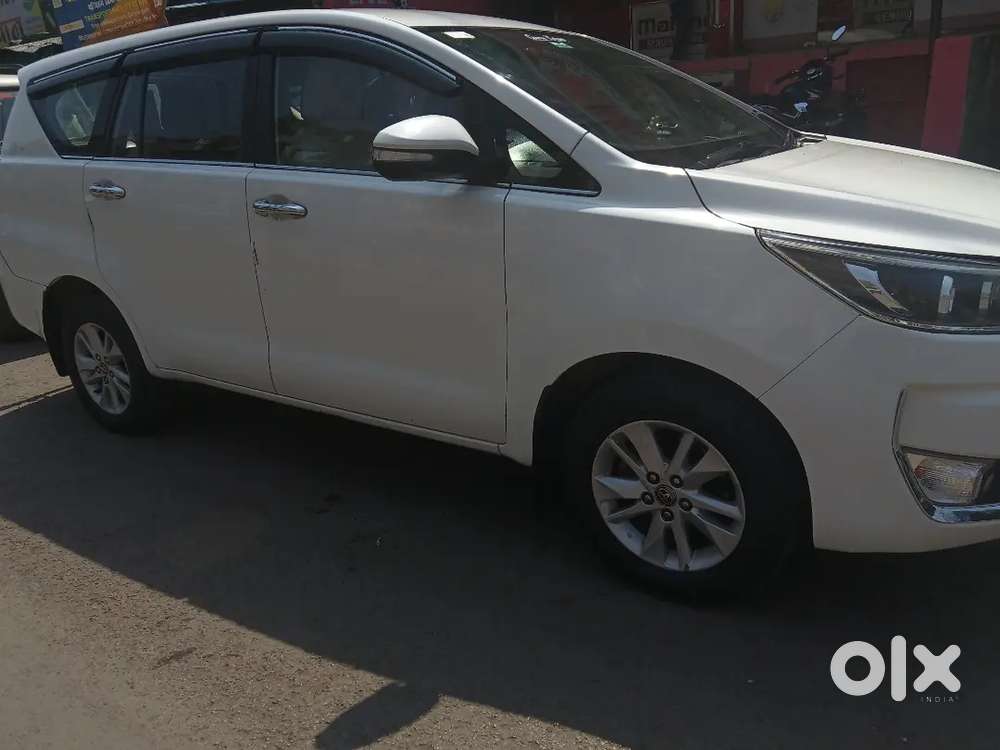 Toyota Innova Crysta 2017 Diesel 125000 Km Driven