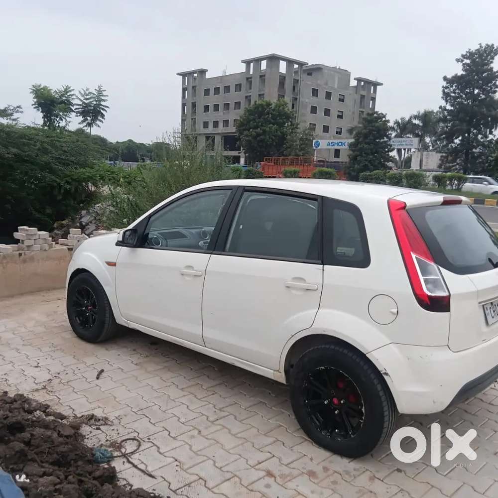 Ford Figo Diesel Zxi 2012 Last Month Almost 13 Model, New Tire