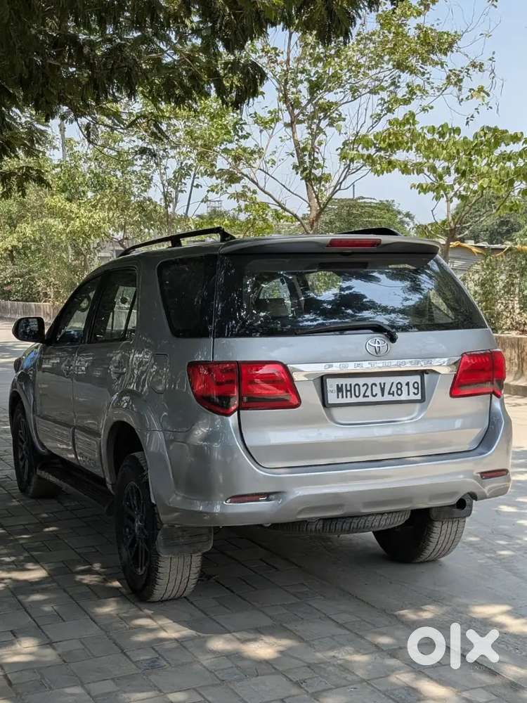 Toyota Fortuner 2012
