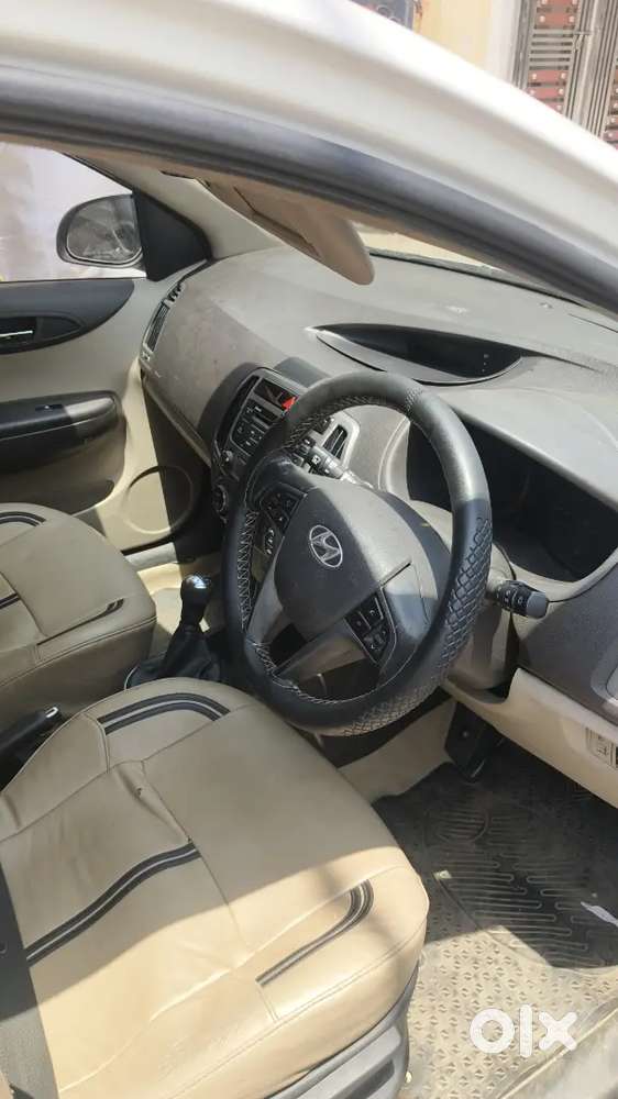 Hyundai  I20 2013
