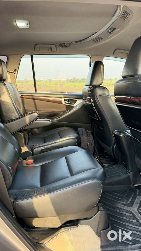 Toyota Innova Crysta 2.4 Z 7 Str, 2017, Diesel