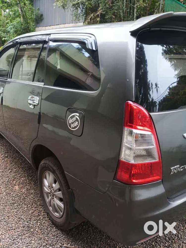 Toyota Innova Diesel 2011 2nd Owner