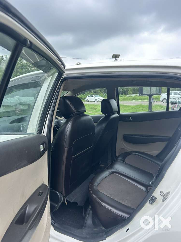 Hyundai I20 1.2 Sportz Option, 2012, Petrol