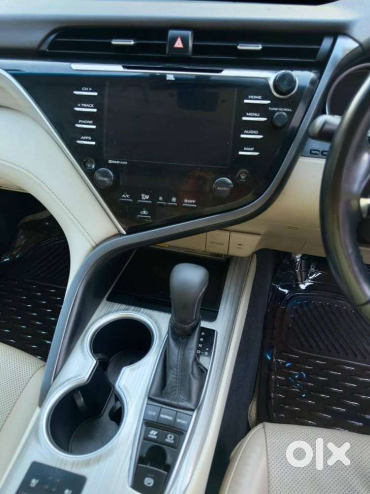 Toyota Camry Hybrid, 2020, Petrol