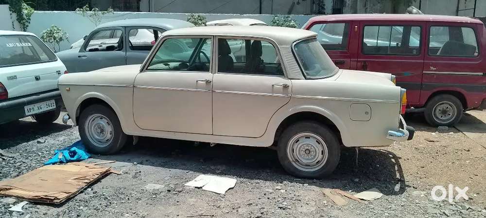 Floor Gear Diesal Car