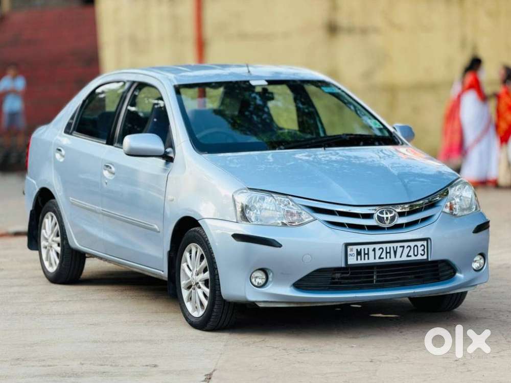 Toyota Etios V, 2012, Petrol