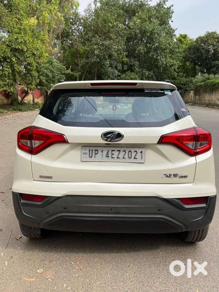 Mahindra Xuv300 1.2 W6 Amt Petrol, 2022, Petrol