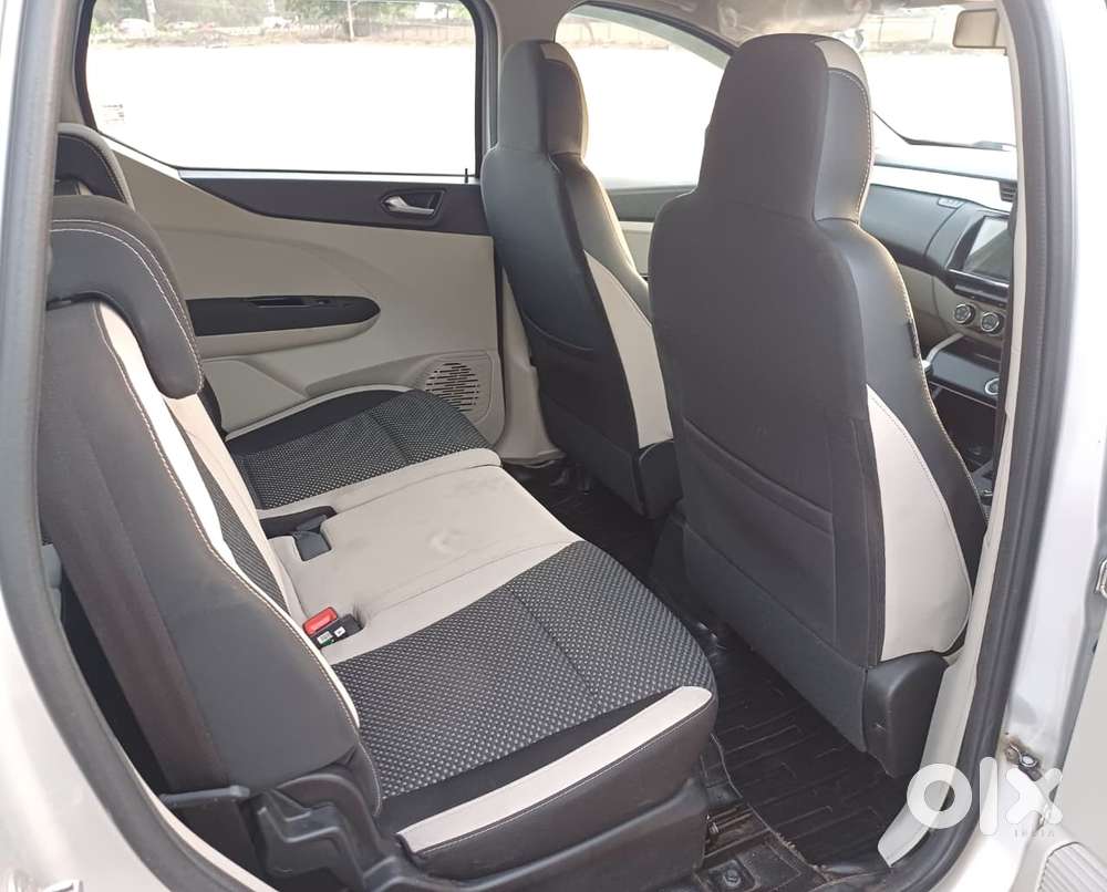 Renault Triber 1.0 Rxz Dual Tone, 2019, Petrol