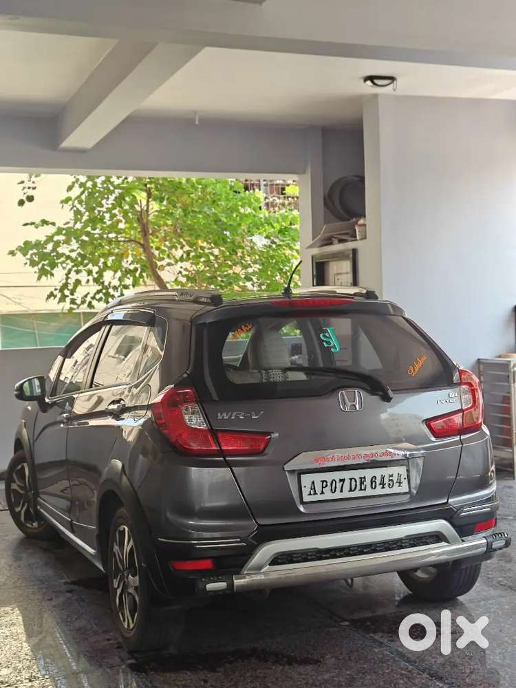 Honda Wr-v 2017 Petrol Good Condition. Contact Me In Olx Chat .