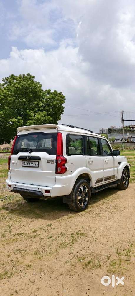 Mahindra Scorpio Classic 2.2 S 11 Mt 7 Str, 2024, Diesel