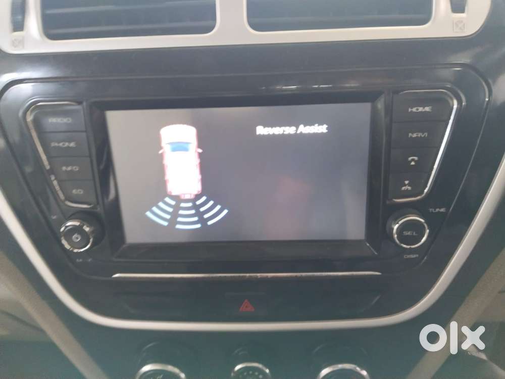 Mahindra Tuv 300 T10 Dual Tone, 2017, Diesel