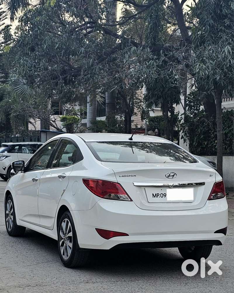 Hyundai Verna 1.6 Sx (o) Crdi, 2015, Diesel