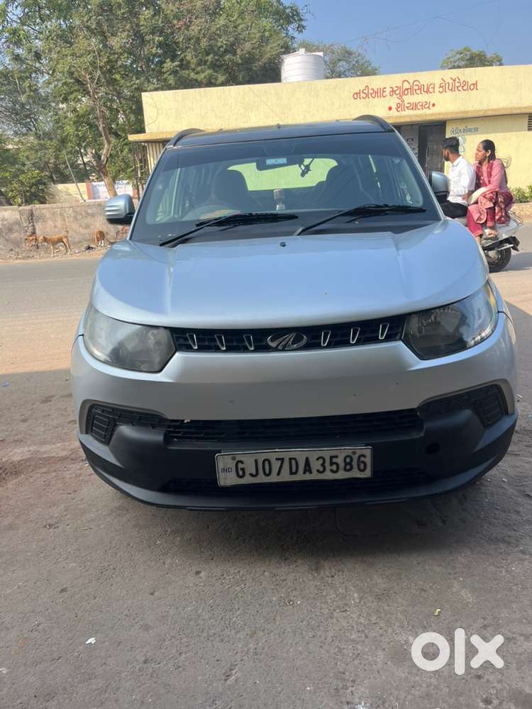 Mahindra Kuv 100 2017