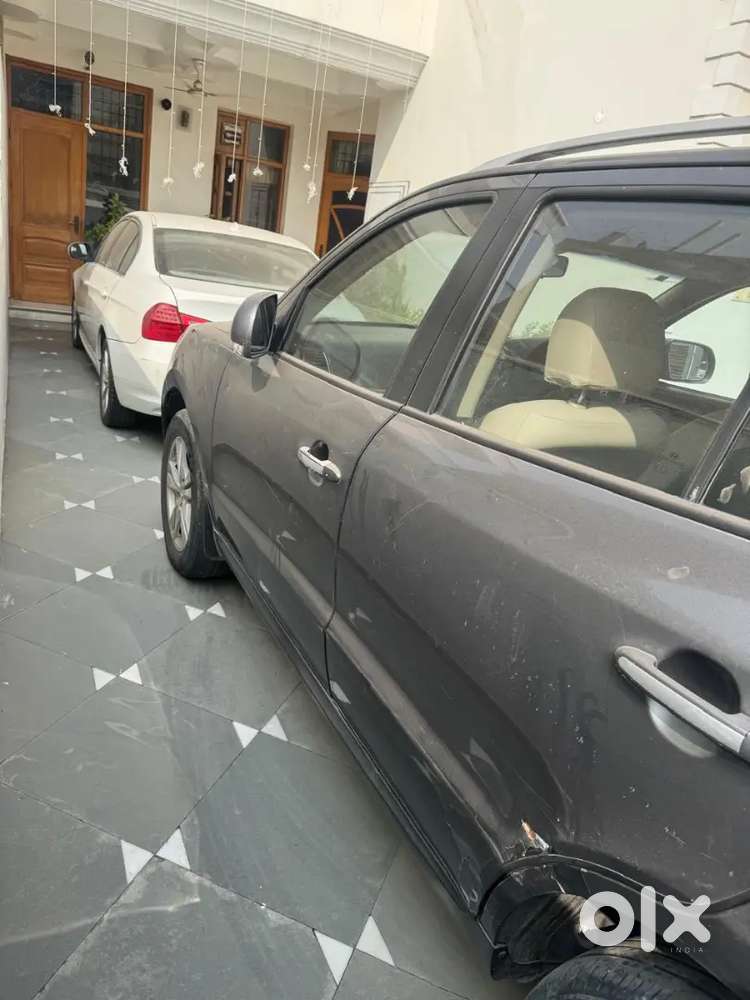 Hyundai New Santa Fe 2012 Diesel 190000 Km Driven