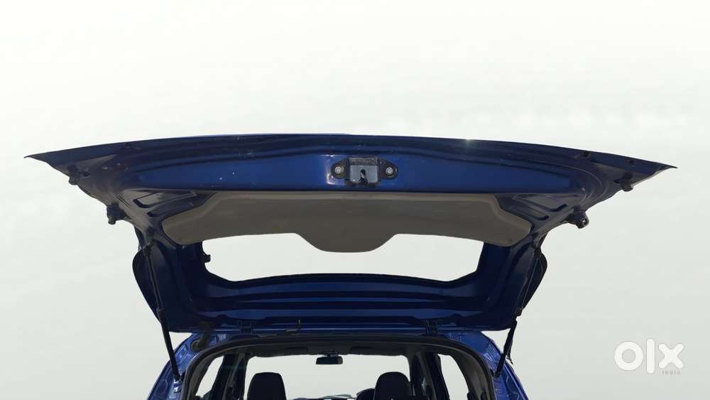 Renault Triber Rxz, 2020, Petrol