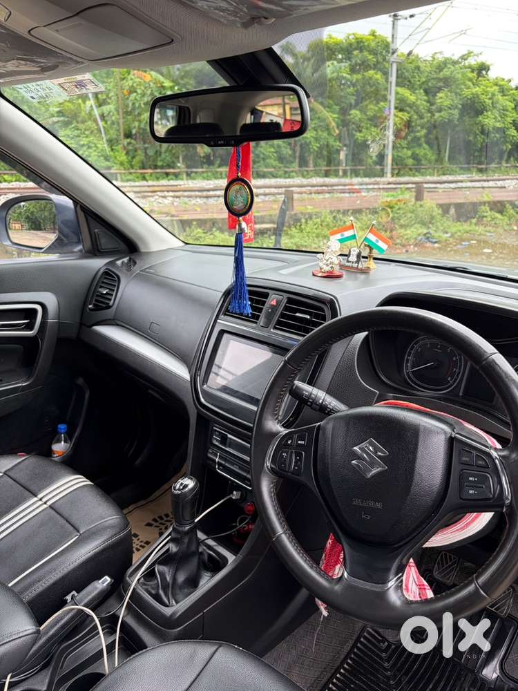 Maruti Suzuki Vitara Brezza Zxi+ Petrol Manual 2018