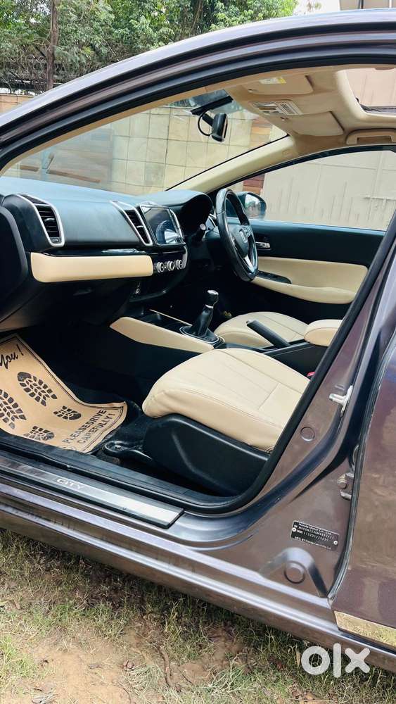 Honda City V Mt Sunroof, 2021, Petrol