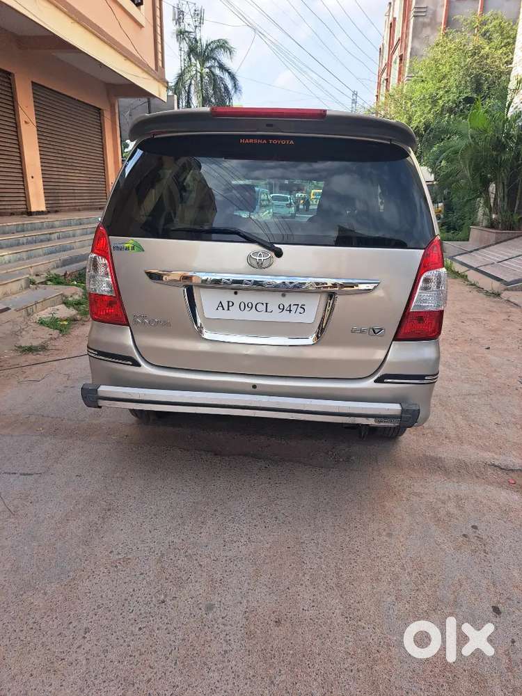 Toyota Innova 2.5 Ev 2012