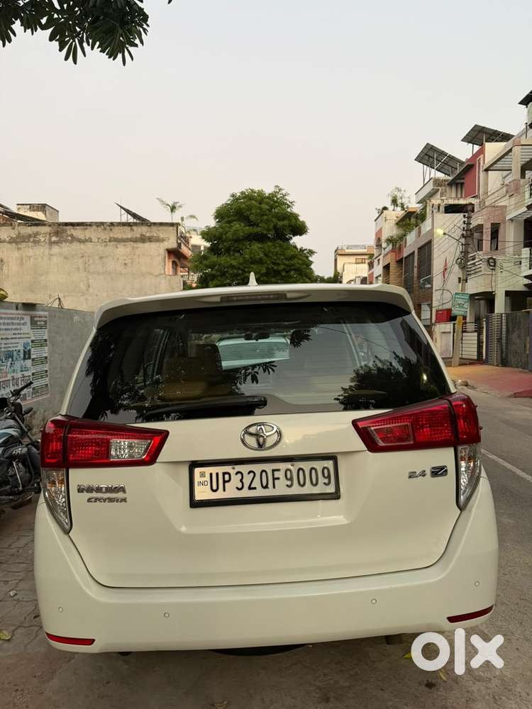 Toyota Innova Crysta Zx 2.4 Diesel Manual 2025