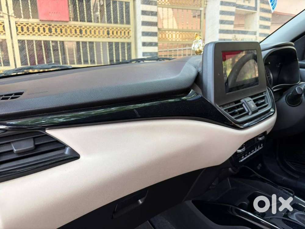 Toyota Glanza S Amt 2023 (willing To Negotiate)