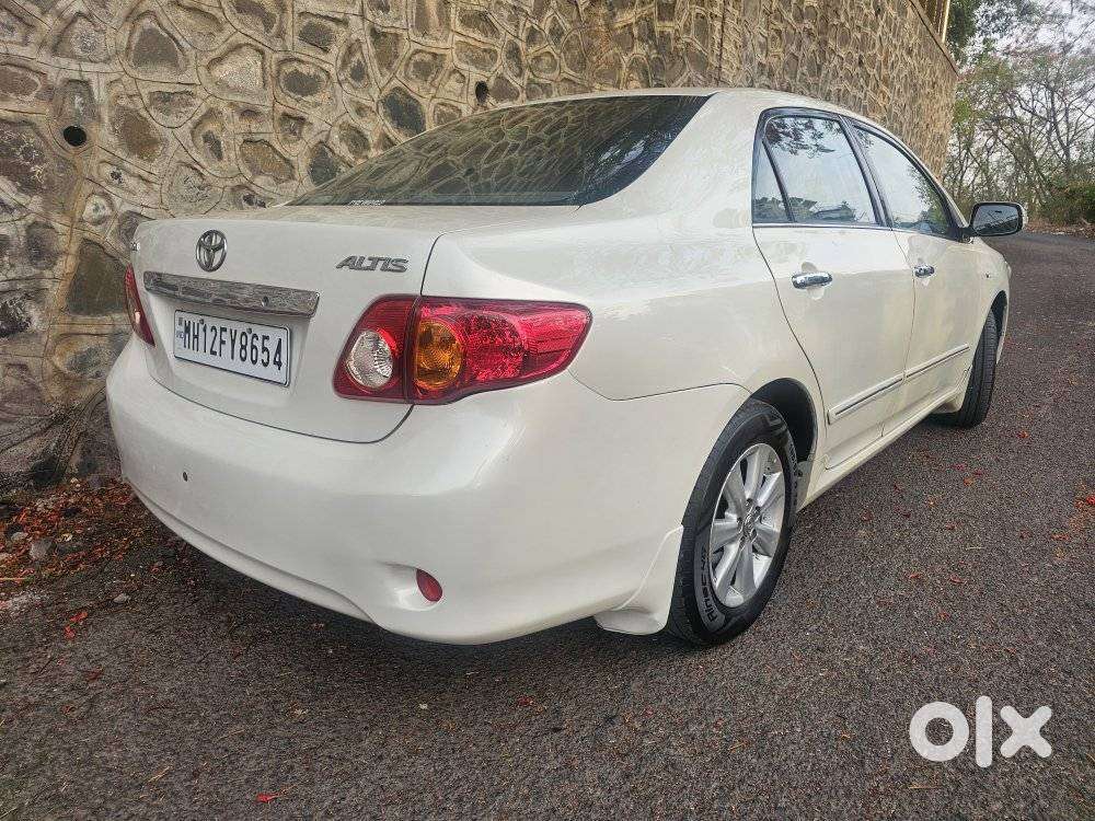 Toyota Corolla Altis 1.8 G Cng, 2010, Cng & Hybrids