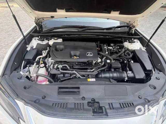Lexus Es, 2023, Petrol