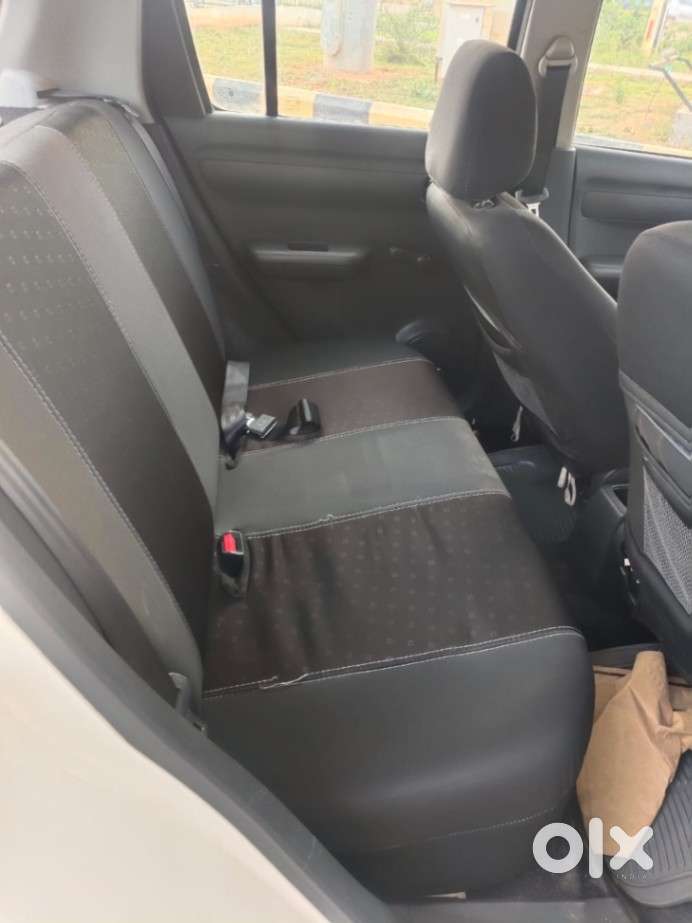 Maruti Suzuki Swift Lxi Option, 2010, Petrol