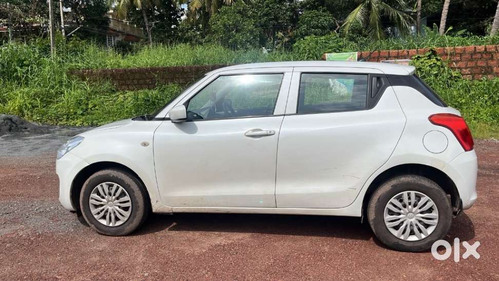 Maruti Suzuki Swift, 2022, Petrol