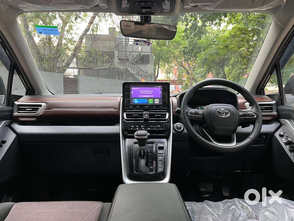 Toyota Innova Hycross 2.0 Vx Hybrid 7 Str, 2025, Petrol
