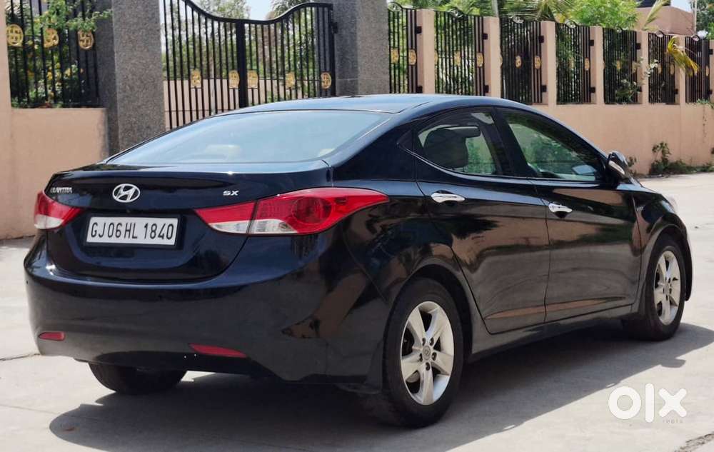 Hyundai Elantra 2.0 S, 2014, Petrol