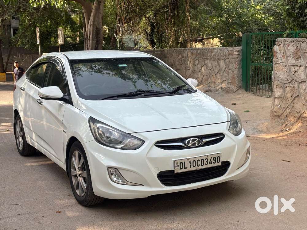Hyundai Verna Fluidic 1.6 Vtvt Sx, 2012, Petrol