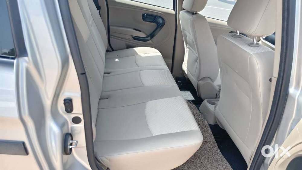 Mahindra Bolero Neo N8, 2022, Diesel