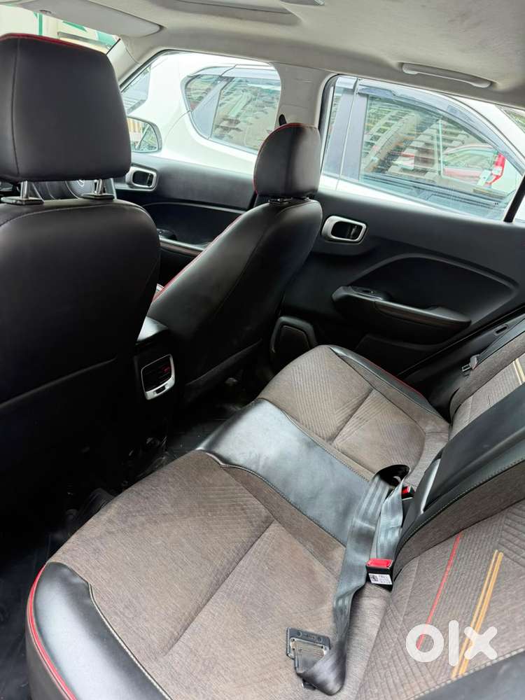 Hyundai Venue Diesel 2021