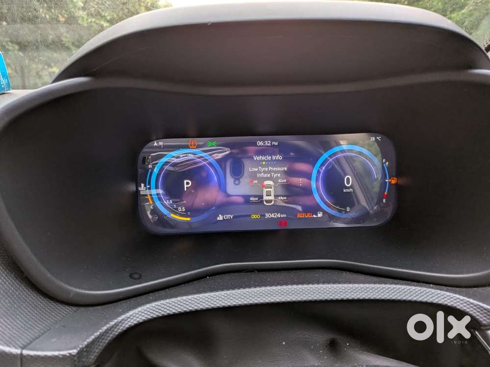 Tata Curvv Creative Plus S 1.2 Revotron Petrol 7dca, 2024, Petrol