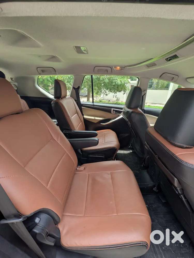 Toyota Innova Crysta 2019