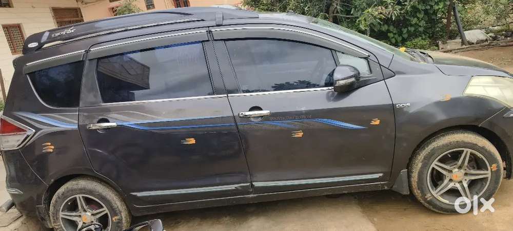 Maruti Suzuki Ertiga 2013