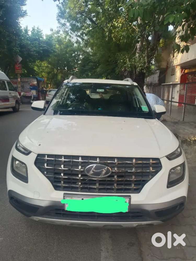 Hyundai Venue 2020 Petrol 46000 Km Driven