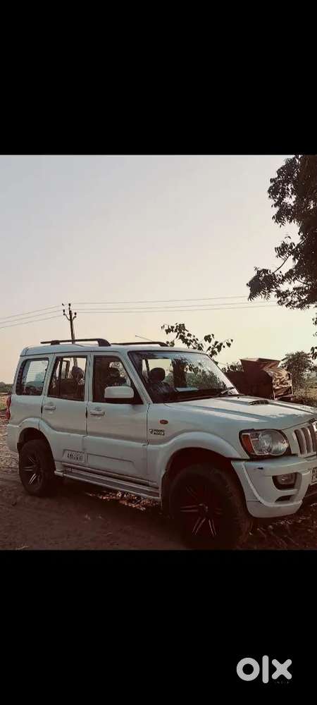 Mahindra Scorpio Classic 2010 Diesel 150000 Km Driven