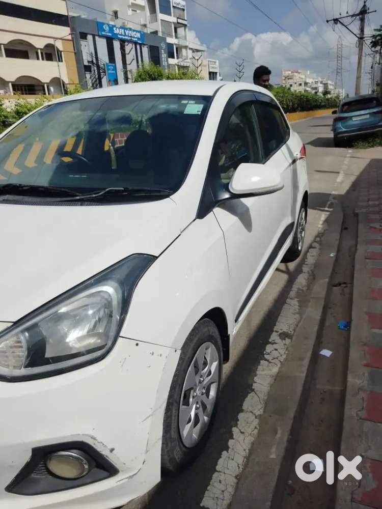 Hyundai Xcent 2016